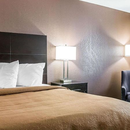 Cutlerville Quality Inn Grand Rapids South-Byron Center מראה חיצוני תמונה