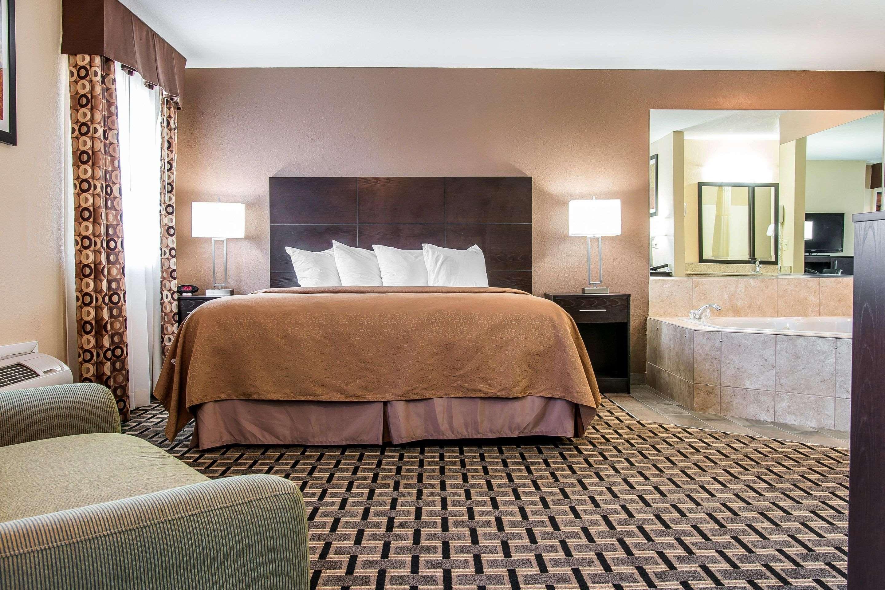 Cutlerville Quality Inn Grand Rapids South-Byron Center מראה חיצוני תמונה